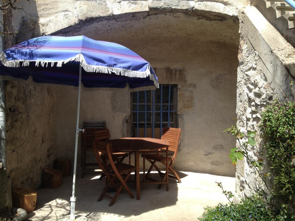 Gite La Parenthese Saint-Hostien Exterior photo